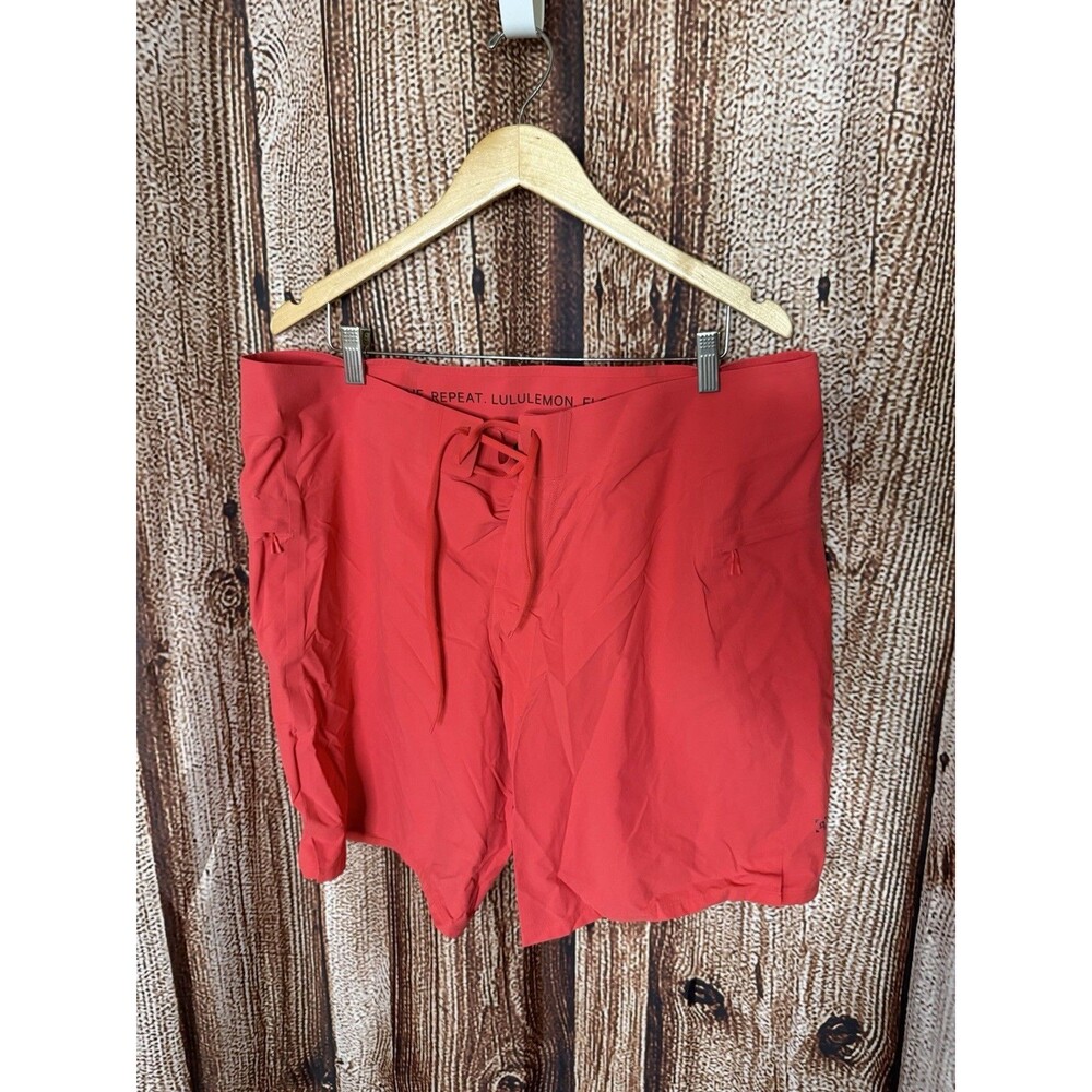 Lululemon Current State Board Shorts Mens Size 38 Red Swim Trunks Zip Pockets